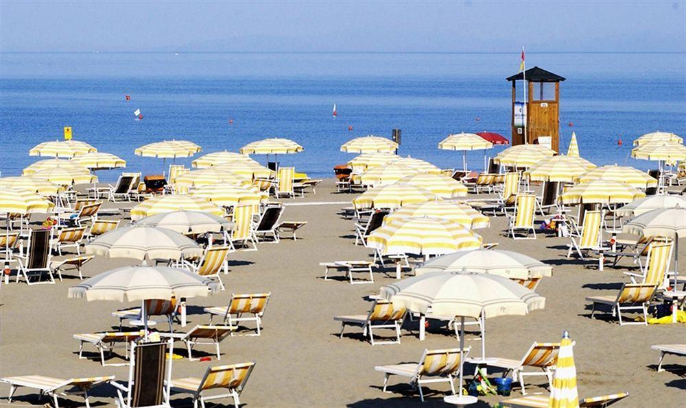 Hotel Principe Principina a Mare Exteriör bild