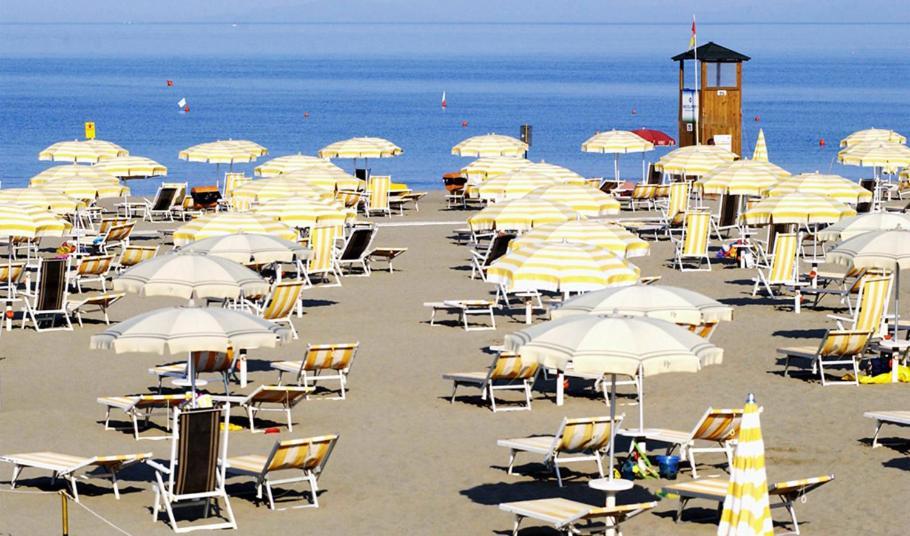Hotel Principe Principina a Mare Exteriör bild